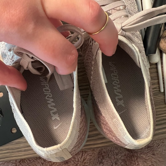 Nike Womens Vapormax - Picture 6 of 8